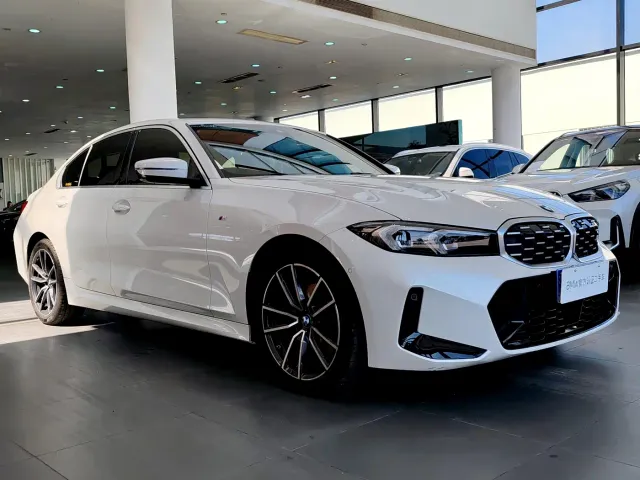 BMW 3 Series — Фото автомобиля 3