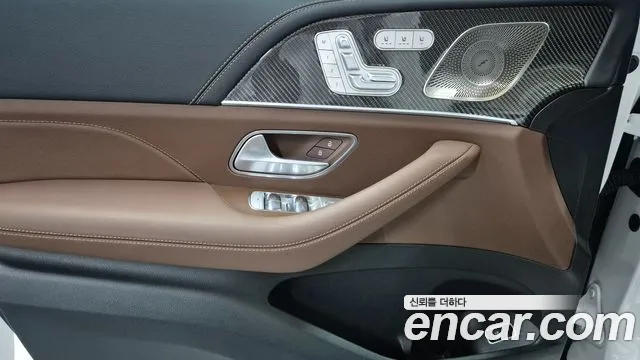 Mercedes-Benz GLE-Class — Фото автомобиля 11