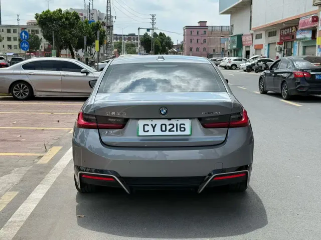 BMW i3 — Фото автомобиля 8
