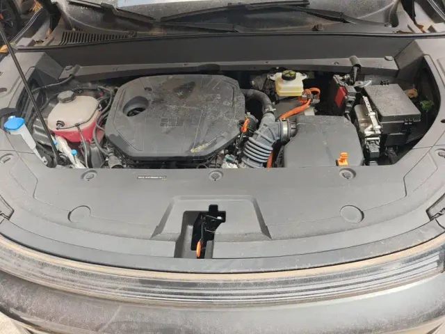 Geely Galaxy Starship 7 EM-i — Фото автомобиля 21