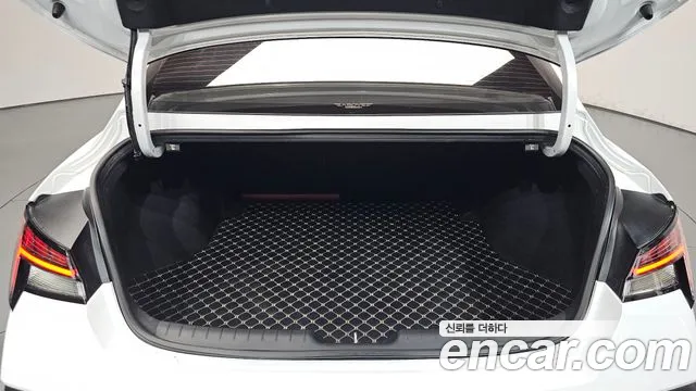 Hyundai Avante CN7 — Фото автомобиля 26