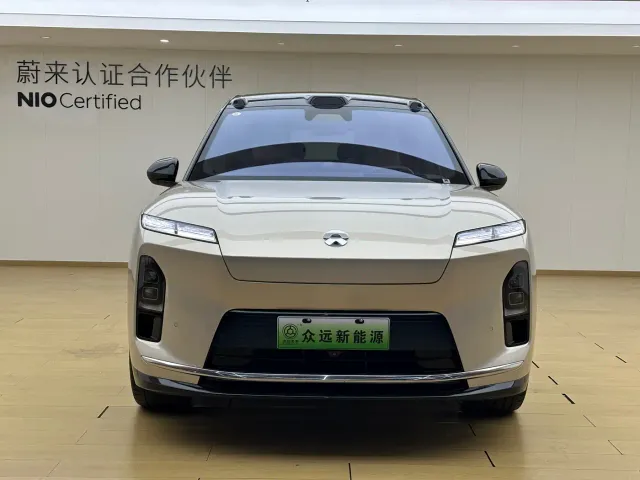 Nio ES8 — Фото автомобиля 2