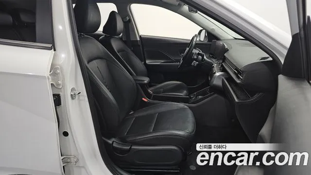 Hyundai Kona — Фото автомобиля 15