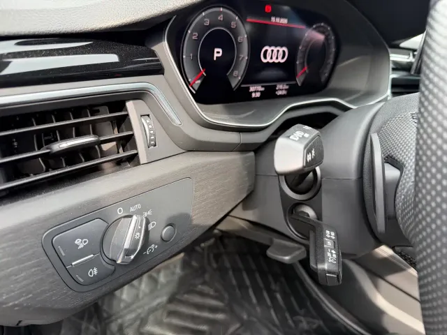 Audi A4L — Фото автомобиля 14