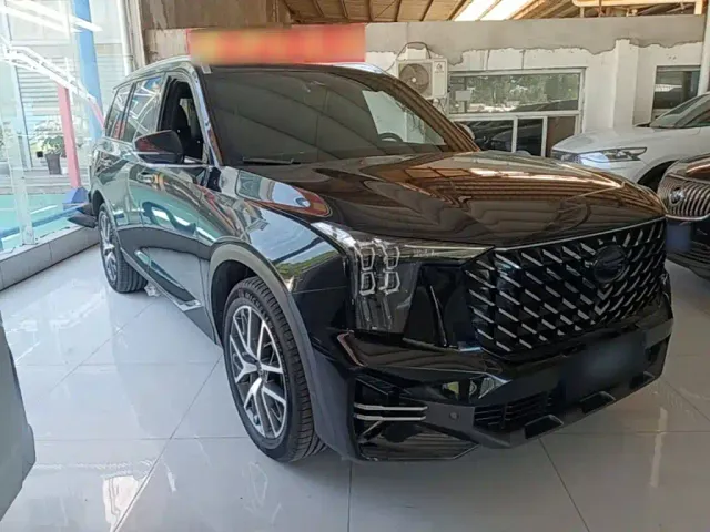 GAC Trumpchi GS8 — Фото автомобиля 3
