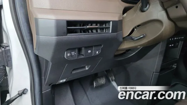 Kia PV5 — Фото автомобиля 25