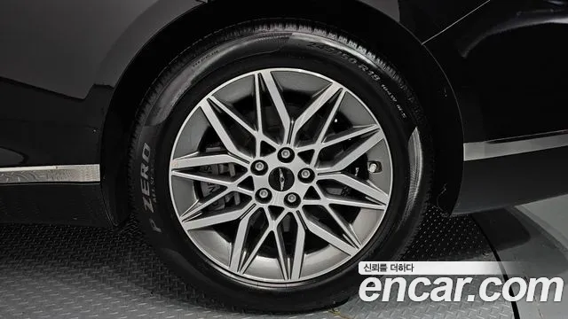 Genesis G80 RG3 — Фото автомобиля 6