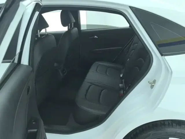 Chevrolet Monza — Фото автомобиля 11