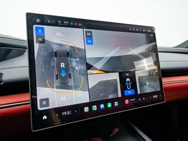 Xiaomi SU7 — Фото автомобиля 22