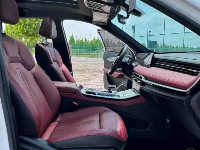 Jetour X70 Plus — Фото автомобиля 10