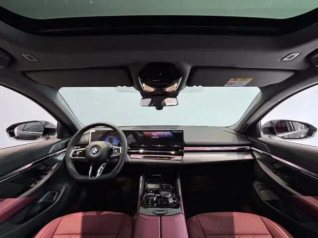 BMW 5 Series — Фото автомобиля 15
