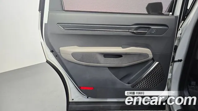 Kia EV9 Long Range 4WD — Фото автомобиля 7