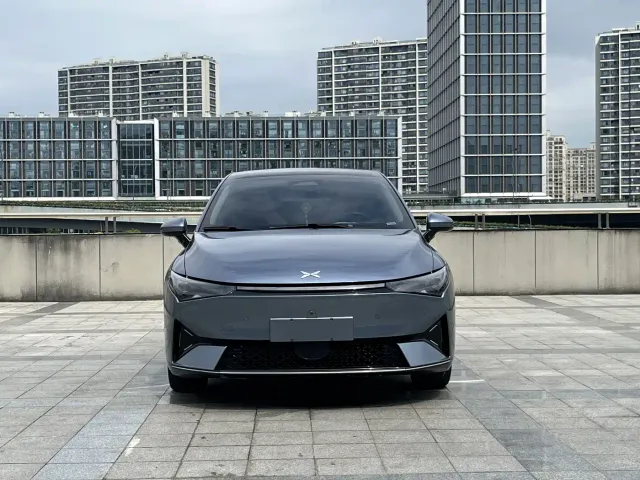 Xpeng P5 — Фото автомобиля 2