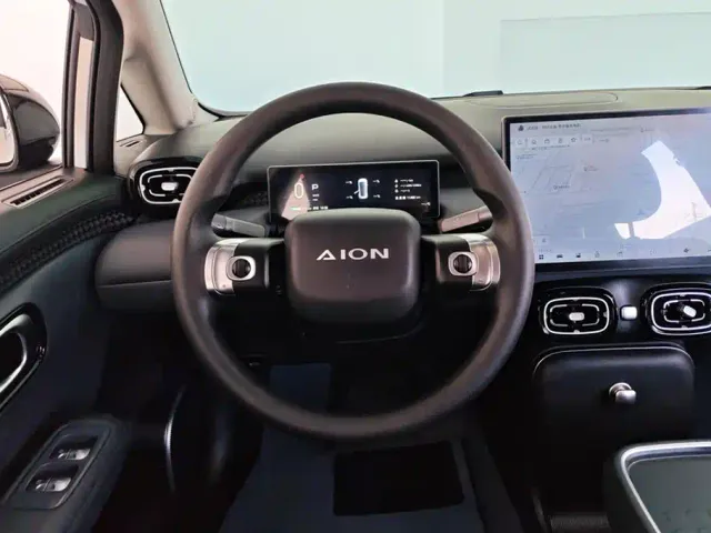 GAC Aion UT — Фото автомобиля 15