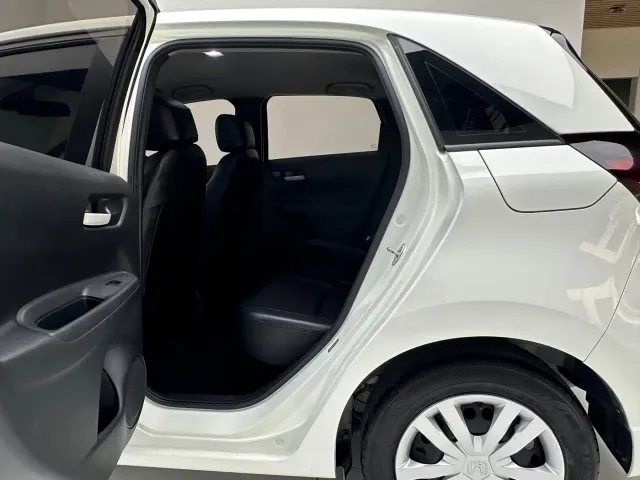 Honda Fit — Фото автомобиля 8