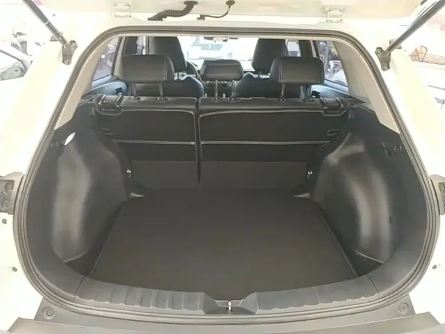 Toyota Corolla Cross — Фото автомобиля 18