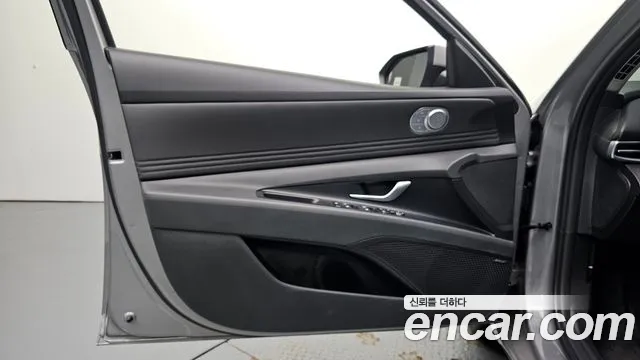 Hyundai Avante CN7 — Фото автомобиля 24