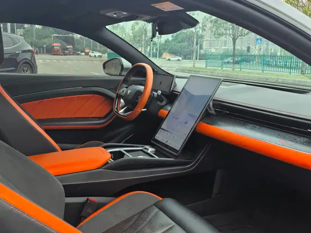 Hozon Neta GT — Фото автомобиля 13