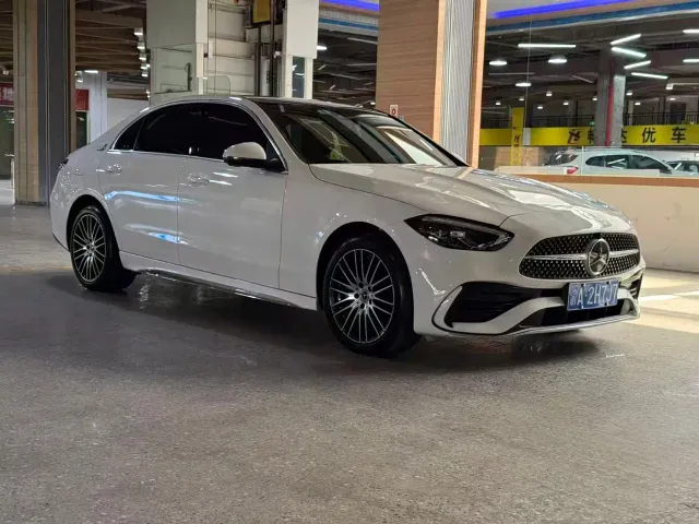 Mercedes-Benz C-Class — Фото автомобиля 3