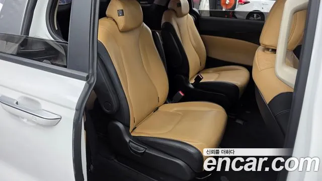 Kia Canival Carnival 4 поколение Дизель 9 мест Prestige — Фото автомобиля 11