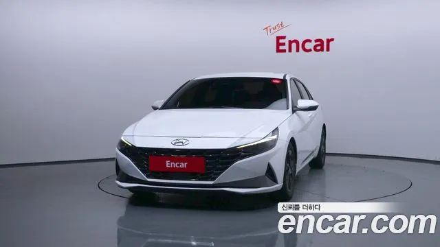 Hyundai AVANTE Avante (CN7) — Фото автомобиля 3