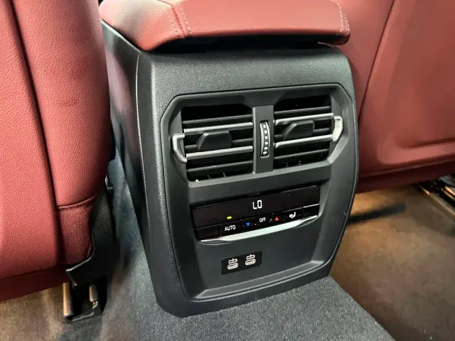 BMW 3 Series — Фото автомобиля 9