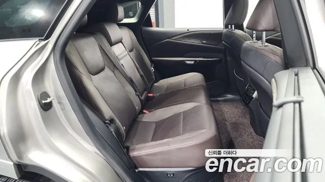 Lexus RX — Фото автомобиля 12