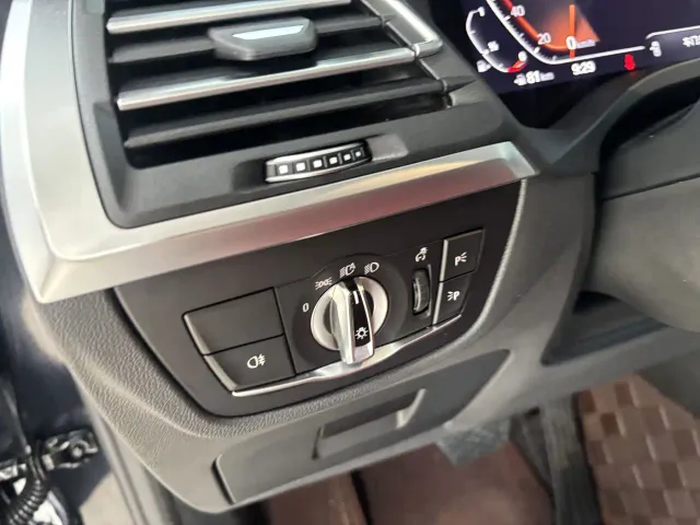 BMW X3 — Фото автомобиля 14