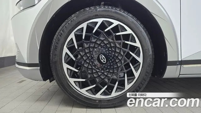 Hyundai Ioniq 5 — Фото автомобиля 5