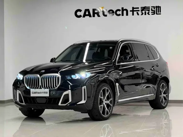 Фотография автомобиля — BMW X5
