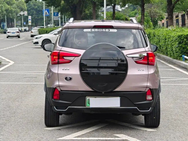 BYD Yuan Pro — Фото автомобиля 7