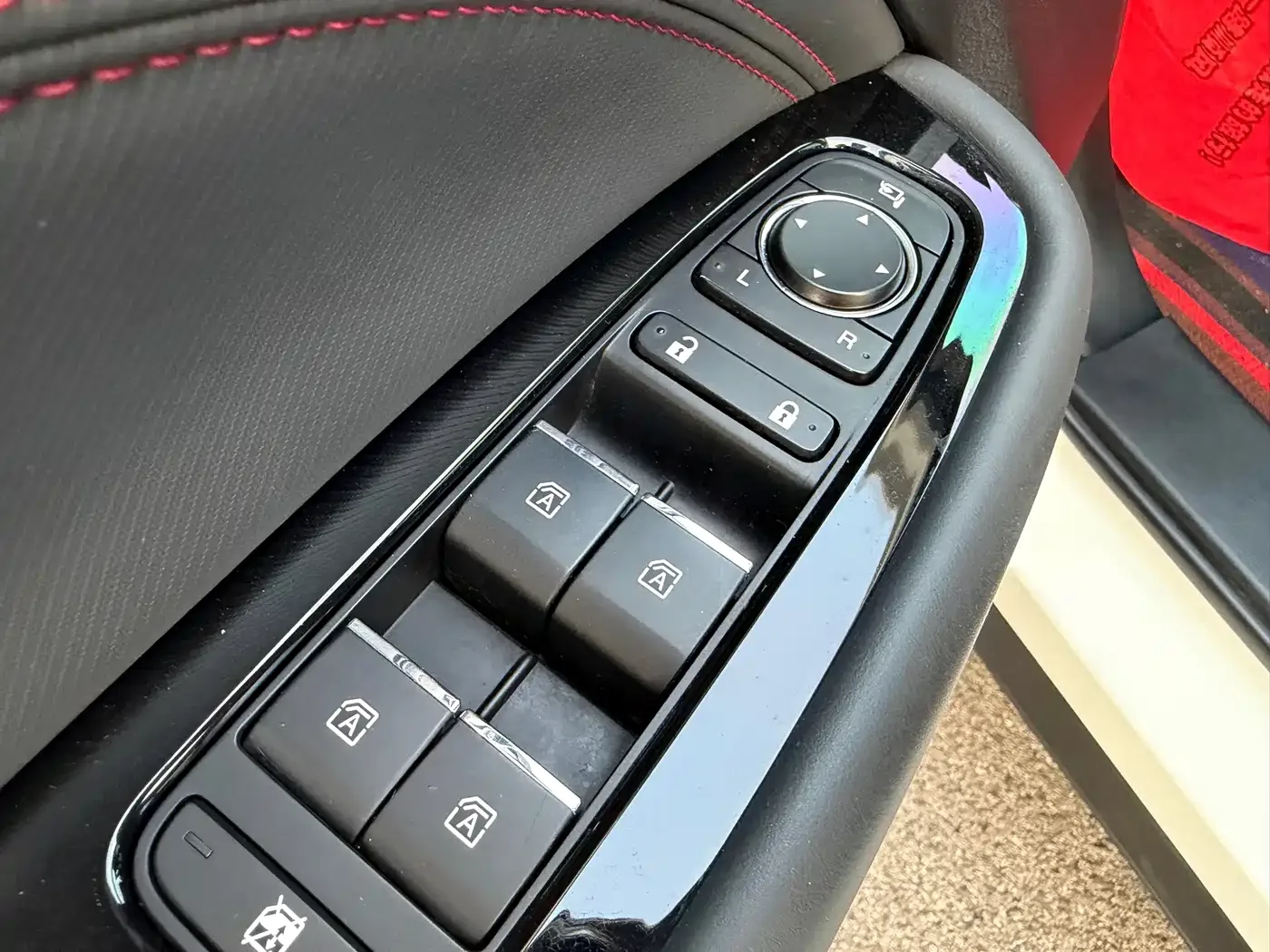GAC Trumpchi Trumpchi GS4 PLUS 2021 270T Automatic Galaxy Edition — Фото автомобиля 6
