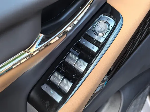 GAC Trumpchi M8 — Фото автомобиля 13