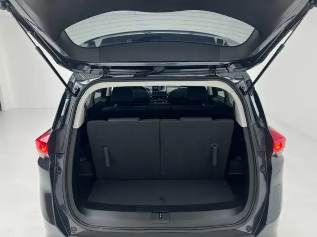 Chevrolet Volando 2020 Mild Hybrid Redline 530T Automatic Premium Edition (5+2 seater) — Фото автомобиля 14