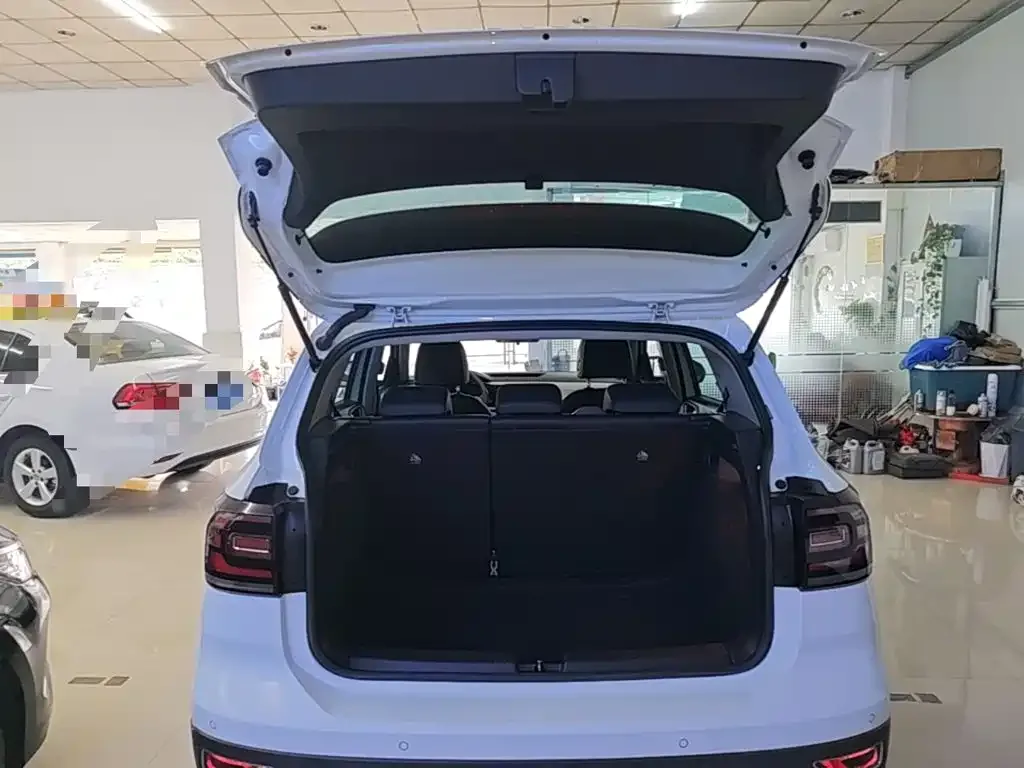 Volkswagen Tanying 2021 200TSI DSG Joy Smart Connect Edition — Фото автомобиля 18