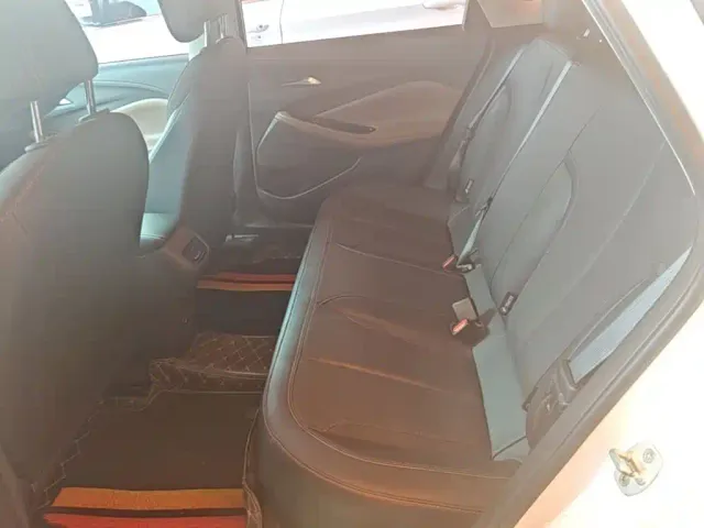Buick Verano — Фото автомобиля 16