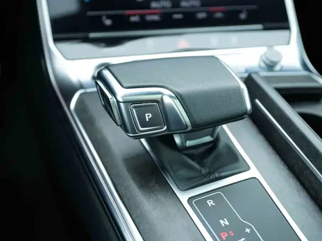 Audi Audi A6L 2023 45 TFSI quattro Premium Dynamic — Фото автомобиля 8