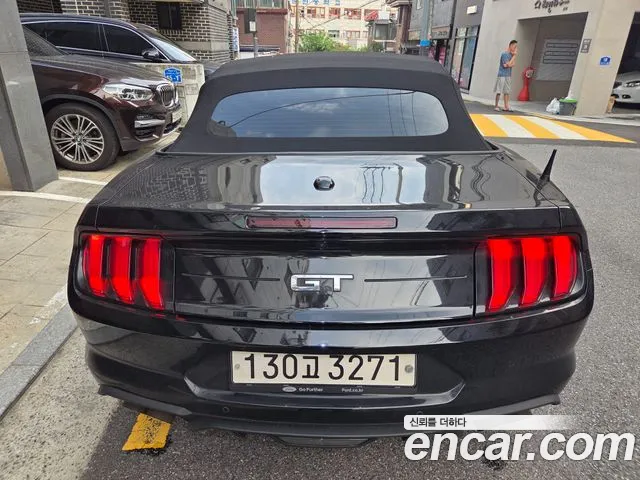 Ford Mustang Mustang GT Кабриолет — Фото автомобиля 2