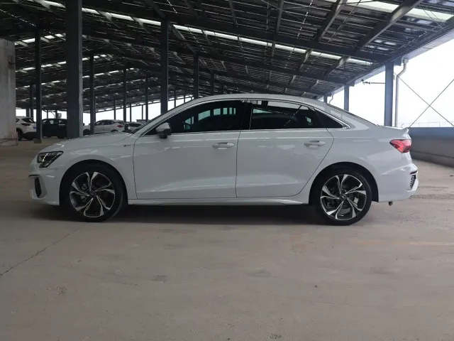 Audi Audi A3 2022 A3L Limousine 35 TFSI Luxury Sport — Фото автомобиля 4