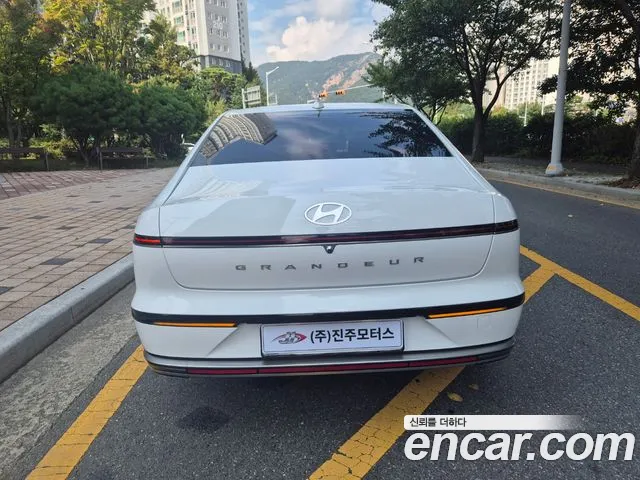 Hyundai Grandeur Grandeur (GN7) — Фото автомобиля 4