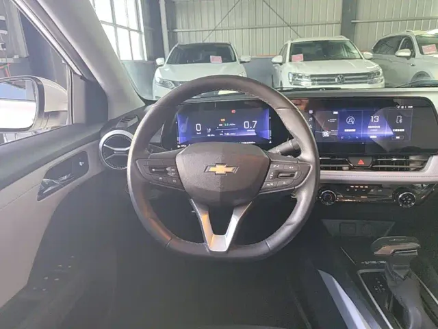 Chevrolet Monza — Фото автомобиля 10