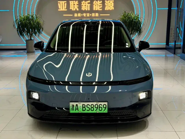 Leapmotor B01 — Фото автомобиля 2