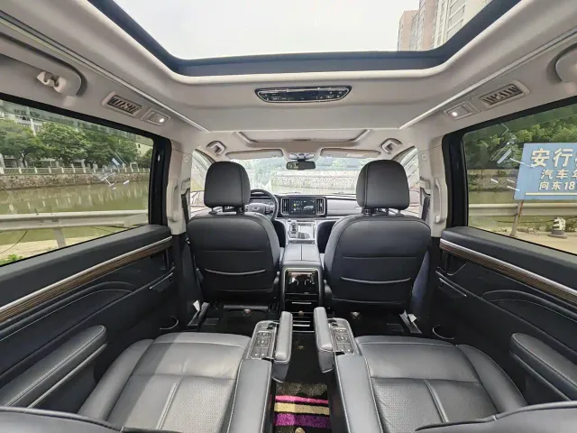 GAC Trumpchi M8 — Фото автомобиля 8