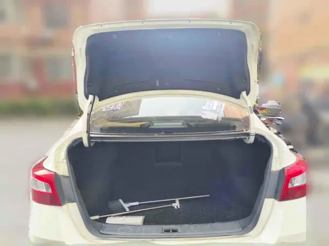 Nissan Sylphy — Фото автомобиля 5