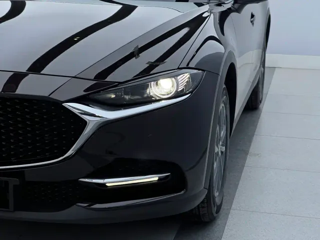 Mazda CX-4 — Фото автомобиля 5