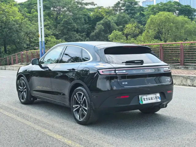 Aito M5 — Фото автомобиля 19