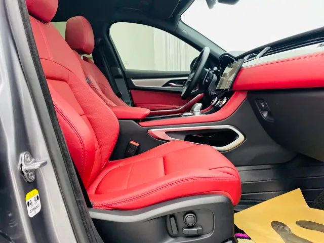Jaguar F-Pace — Фото автомобиля 16