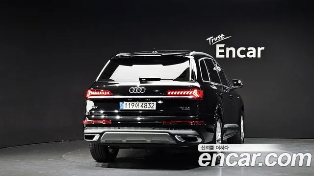 Audi Q7 45 TDI quattro Premium — Фото автомобиля 3