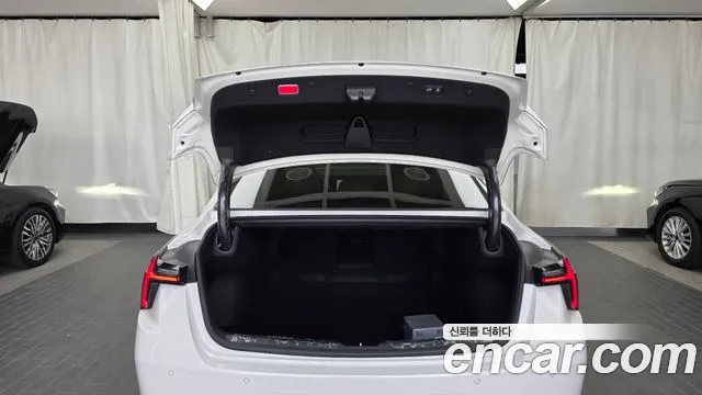 Kia K8 K8 (New) Hybrid — Фото автомобиля 19