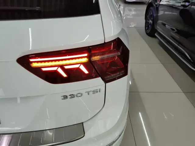 Volkswagen Tiguan L — Фото автомобиля 23
